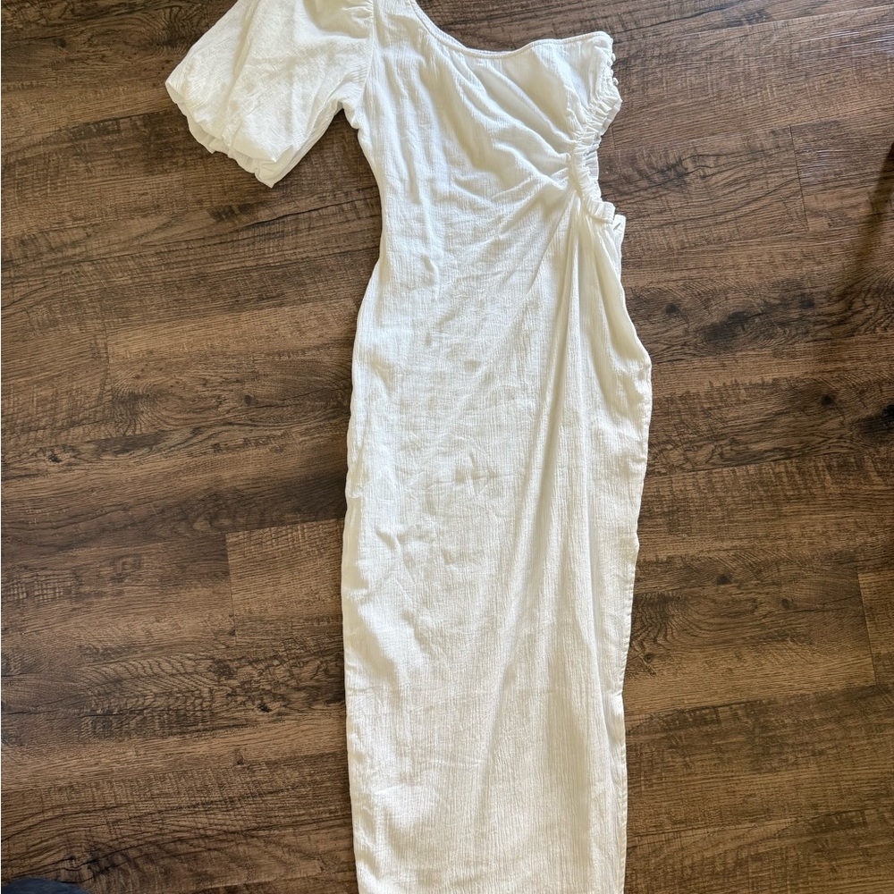 Chic One-Shoulder Cream Dress